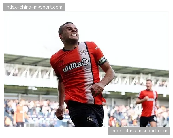 保级关键战：谢菲联对阵卢顿，两队失球数均位列联赛前二